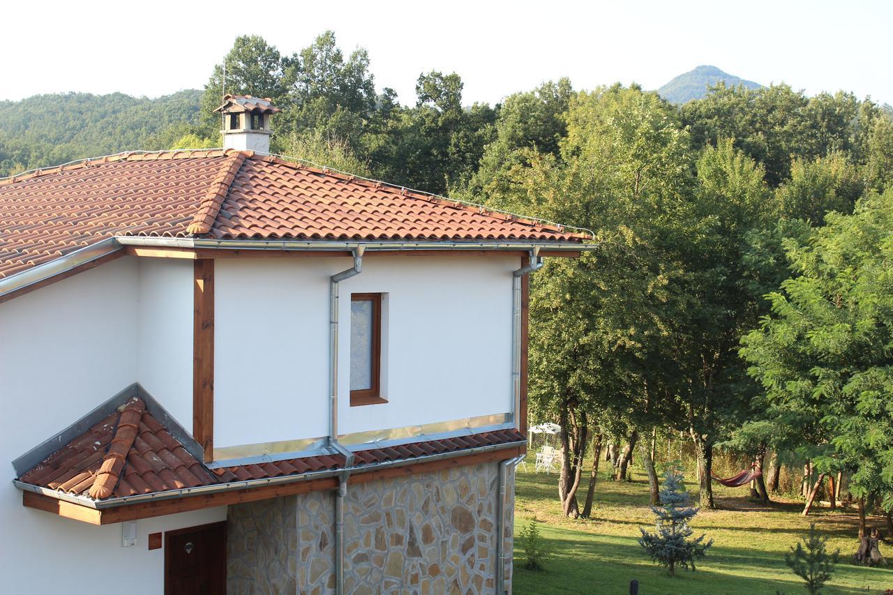 Sinjirite Complex Hotel Elena Luaran gambar