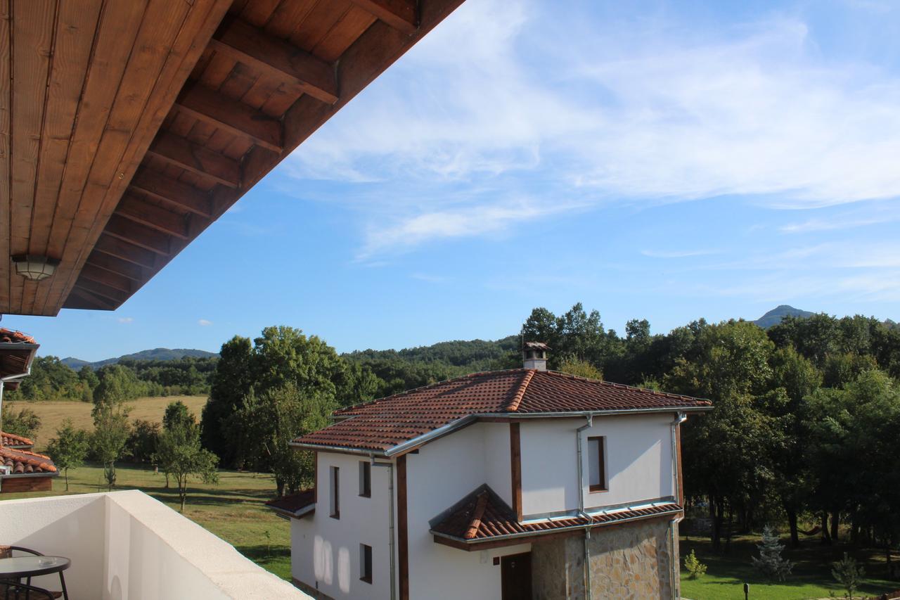 Sinjirite Complex Hotel Elena Luaran gambar