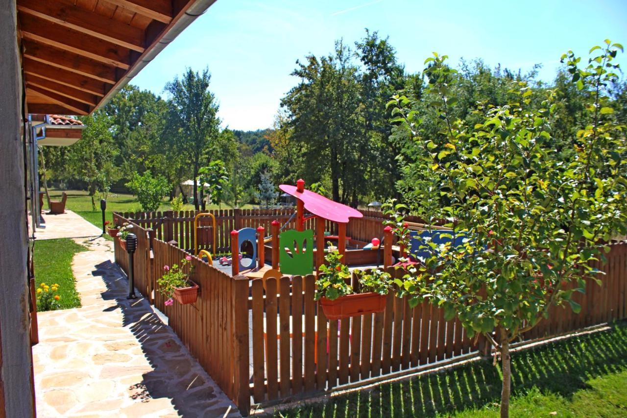 Sinjirite Complex Hotel Elena Luaran gambar